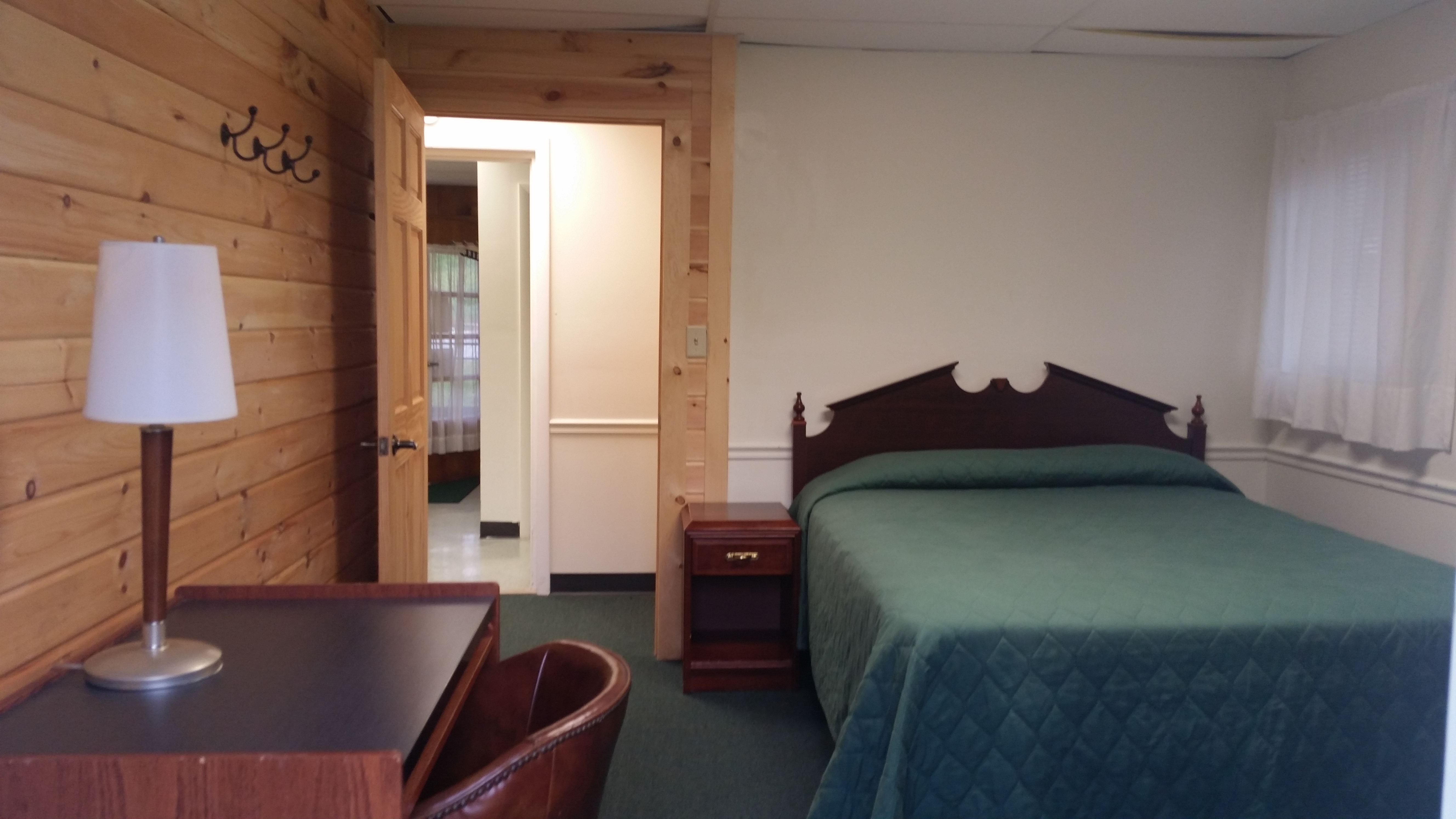 Cabin A – Bedroom 2